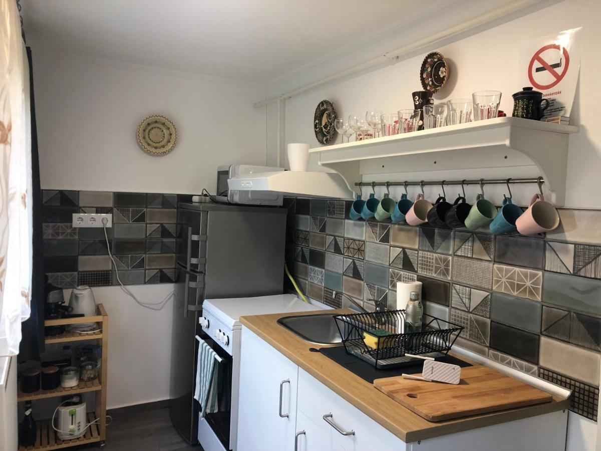 Dalia Apartman Gyoemro Luaran gambar